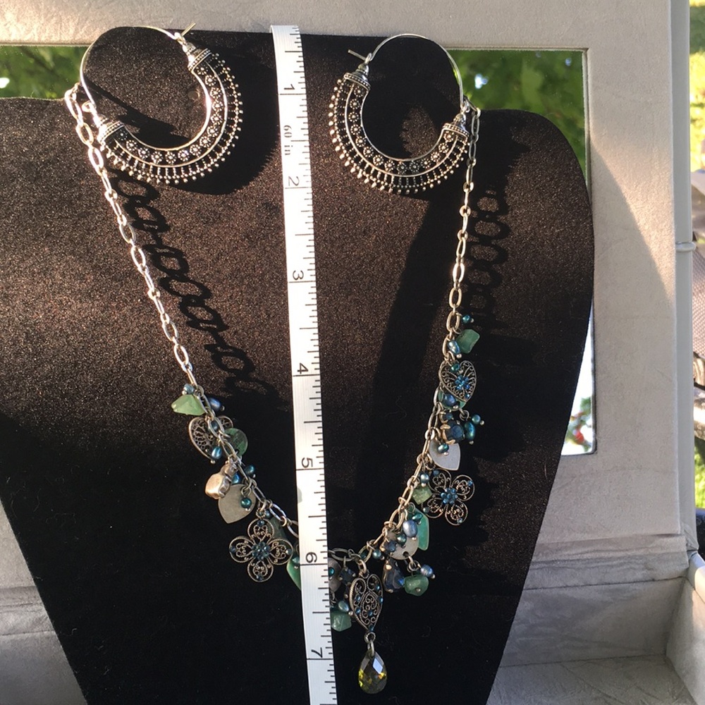 Boho silver, green & blue necklace with earrings - Picture 5 of 5